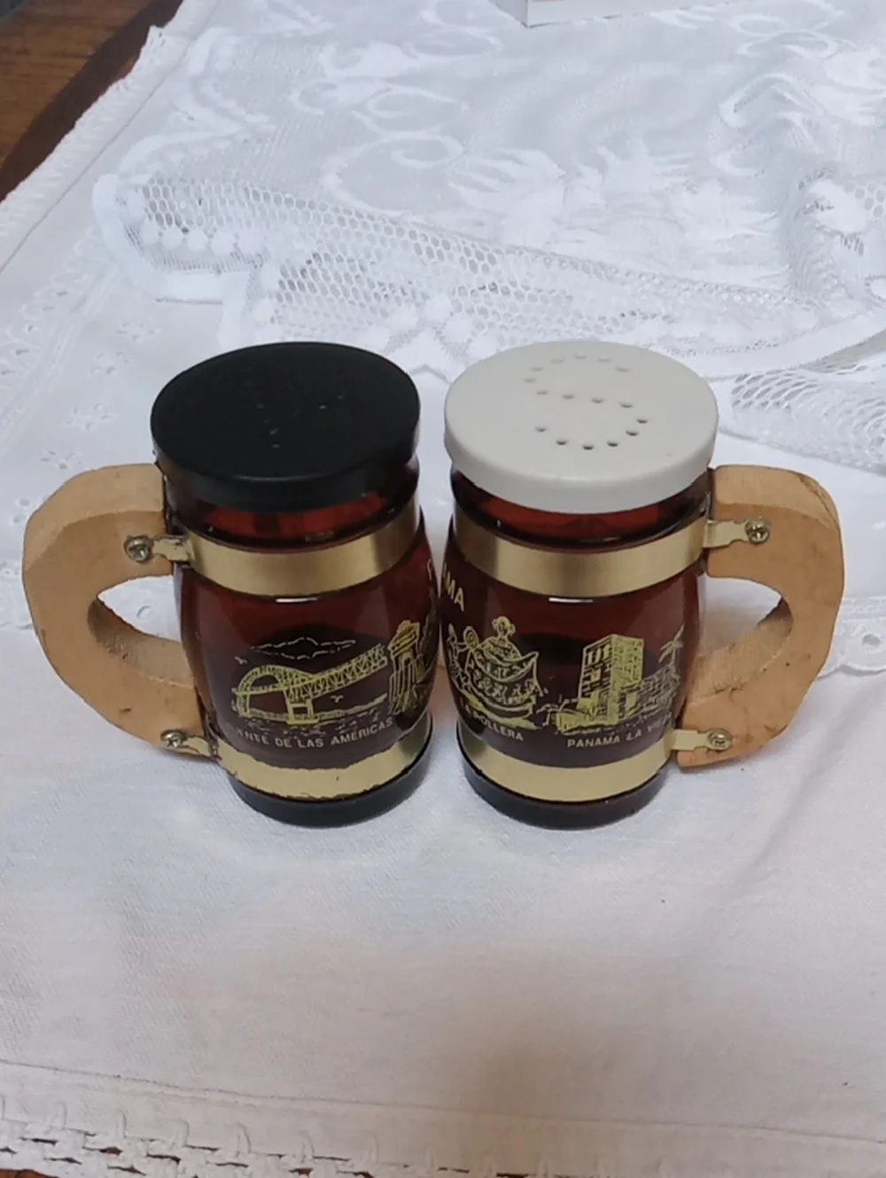 Panama Souvenir Salt and Pepper Shakers Wooden Handles